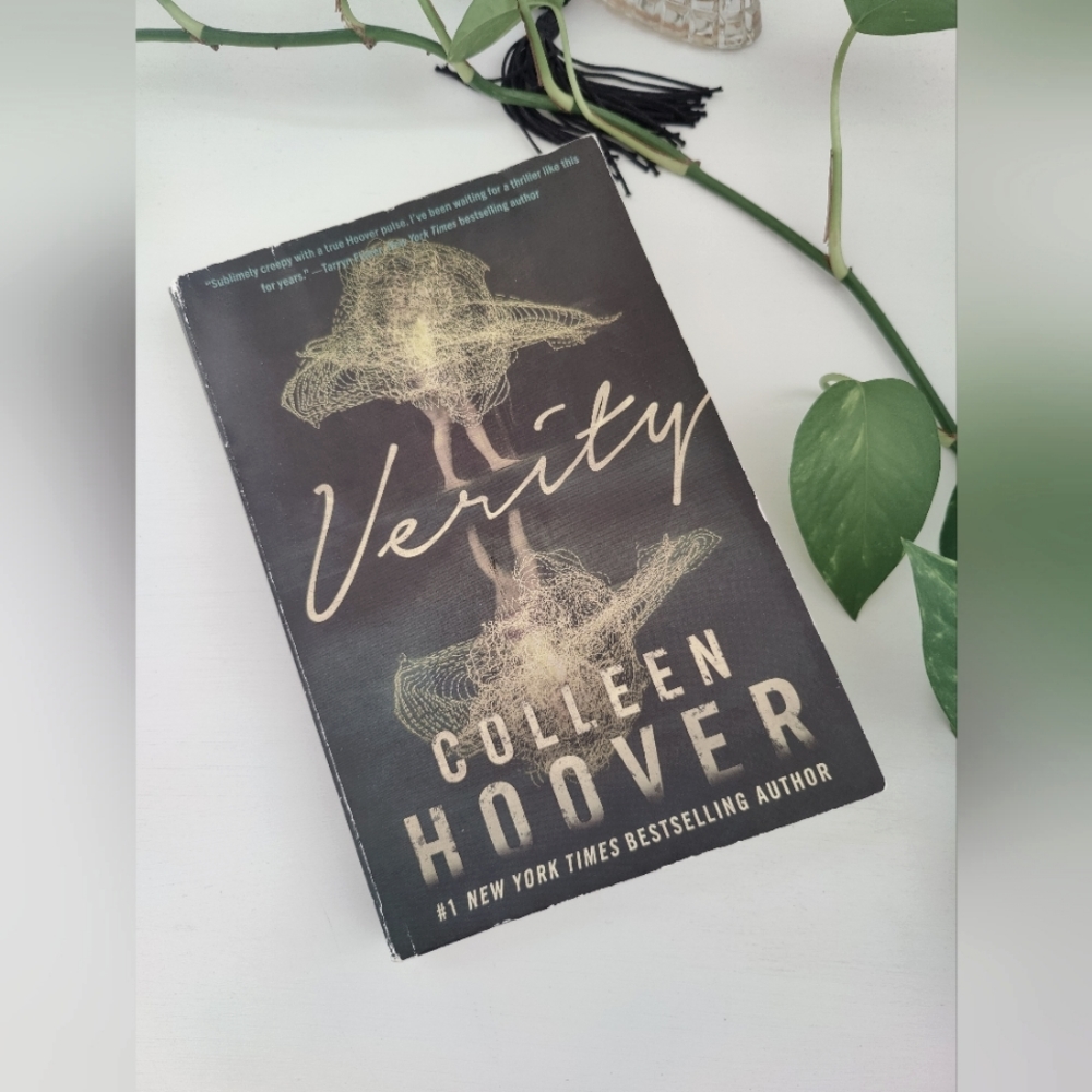 Verity by Colleen Hoover